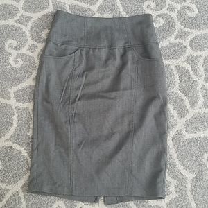 High waisted pencil skirt